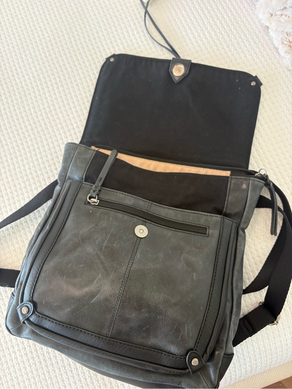 The Sak Ventura Convertible Leather Crossbody Backback Black - Picture 3 of 5